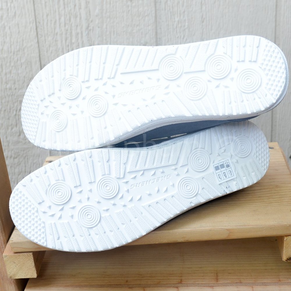 Skechers Men's Relaxed Fit Slip-On in blue navy - Picture 5 of 7